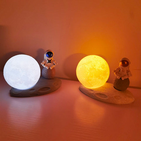 Astronauts Lunar Nightlight