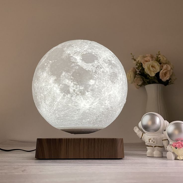 Mesmerizing Magnetic Levitation Table Lamp - Iandy