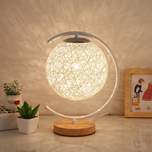 Stylish and Energy - Efficient Table Lamp - Iandy