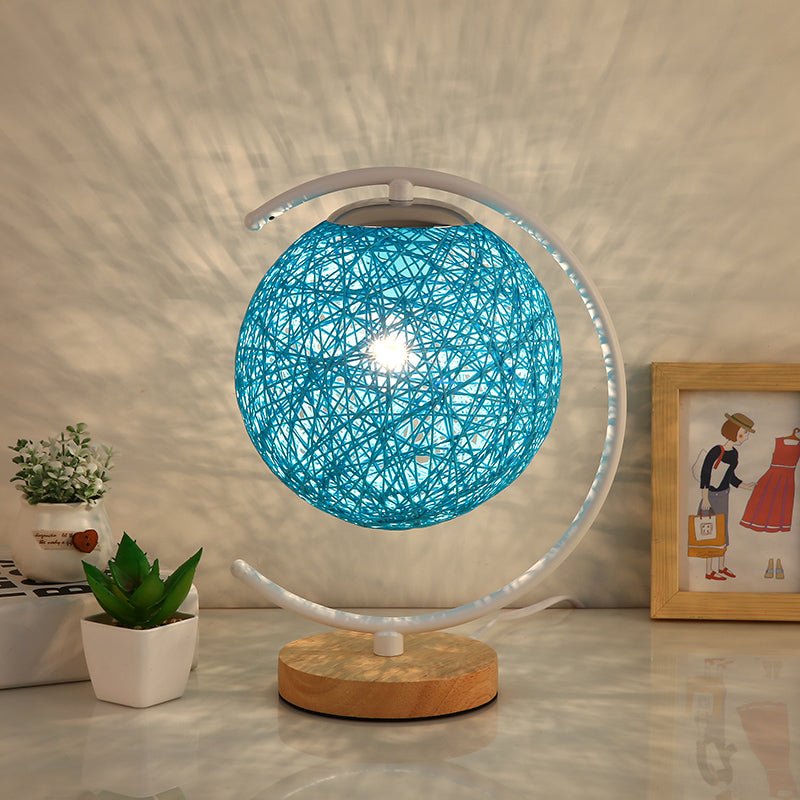 Stylish and Energy - Efficient Table Lamp - Iandy